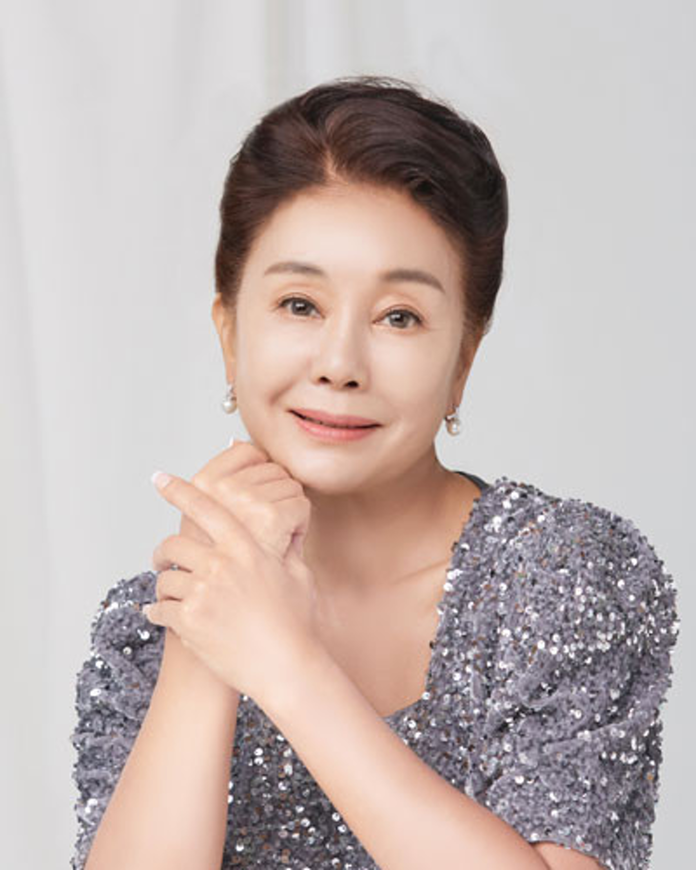 김청